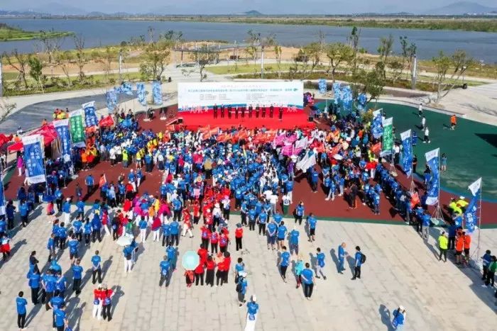 搜狐网报道|戴安衢州代表队荣获省第三届海洋运动会海岛徒步赛一等奖(图1)