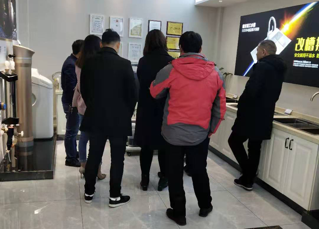 戴安净水系统衢州旗舰店《真芯诚意·不净则退》精品推介会圆满成功！(图6)